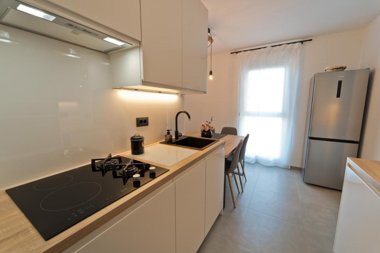 Malemi Apartment Pula Bagian luar foto
