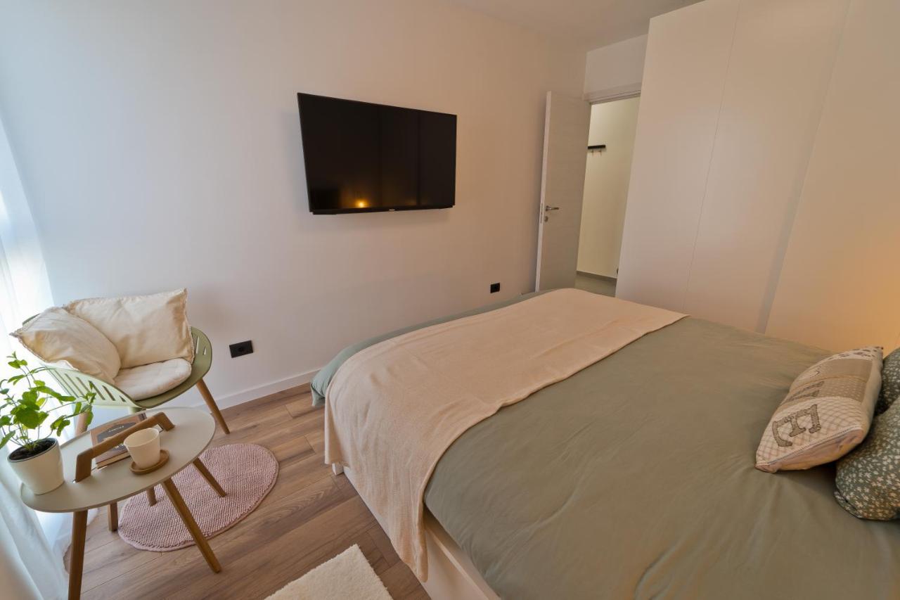 Malemi Apartment Pula Bagian luar foto